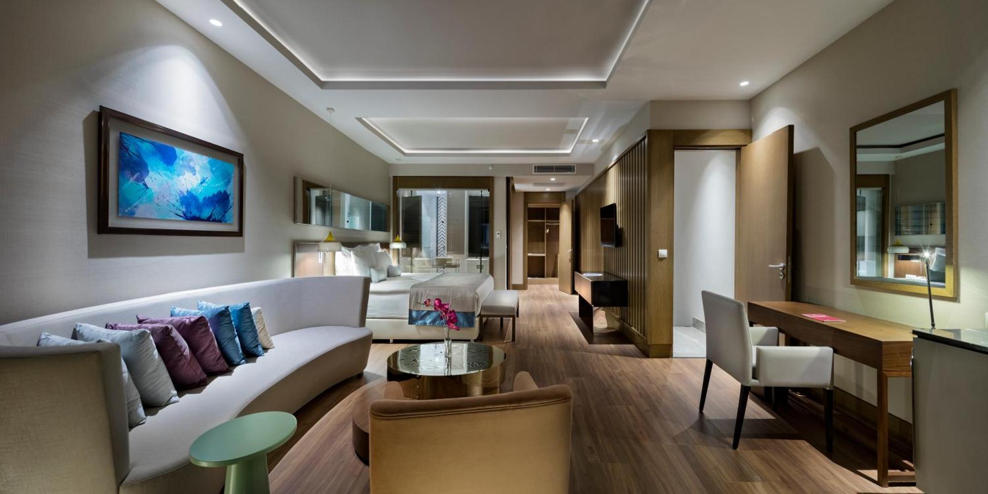 Trendy Lara Otel 5*